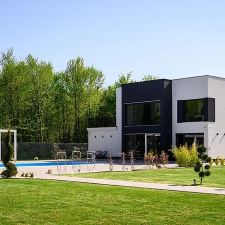 Hills Villa *