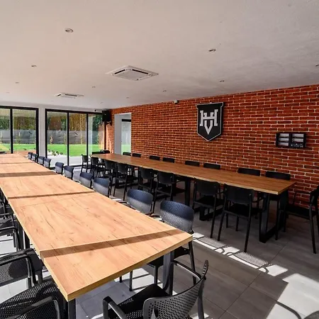 Hills Биелина